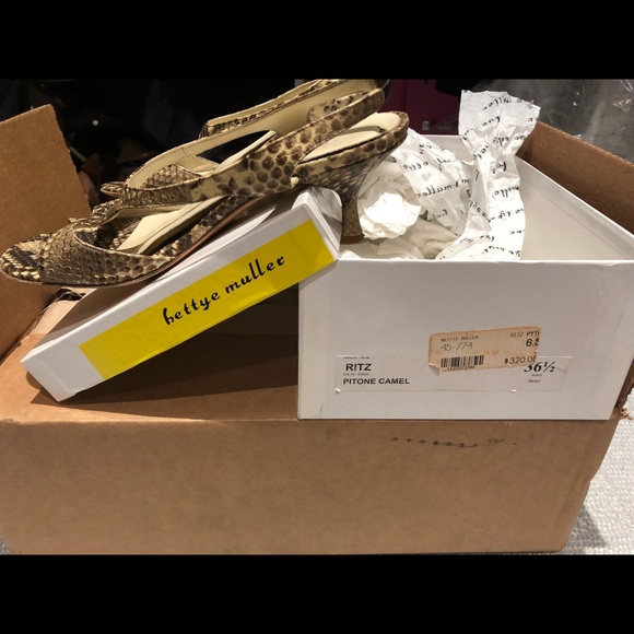 Women’s python shoes - Picture 1 of 3